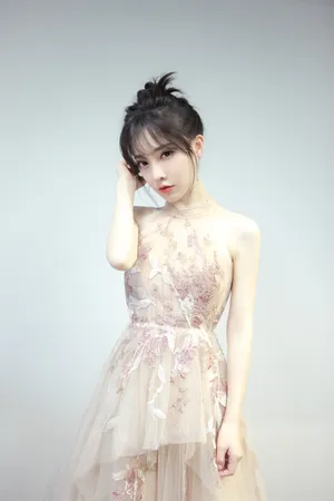 内地新生代女歌手冯提莫图片