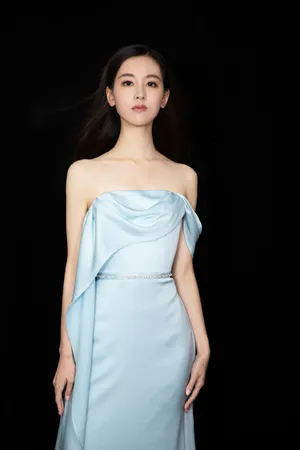 陈都灵蓝色长裙优雅写真图片_1