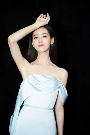 陈都灵蓝色长裙优雅写真图片_5