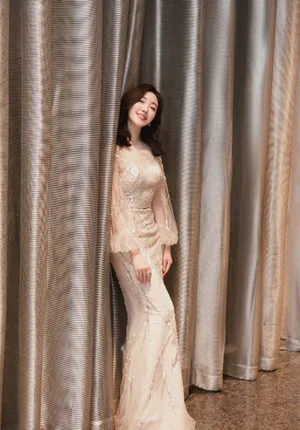菅纫姿上海活动照性感图片_8