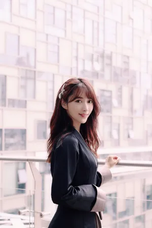 曲尼次仁上海国际电影节图片