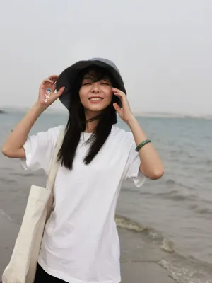 谭松韵海边私服照图片_3