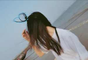 谭松韵海边私服照图片_7