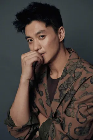 周一围气质型男写真图片_2