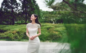 黄圣依精致优雅写真图片