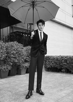 黄圣池超帅西装写真图片_4