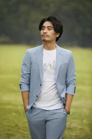 陈龙浅蓝色西装帅气图片_5