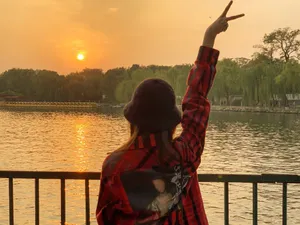 祝绪丹绿洲清爽迷人照片_4