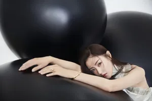 张天爱时尚杂志写真大片_3