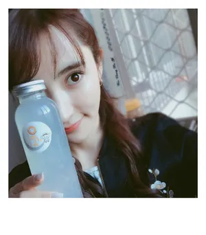 曲尼次仁性感生活照图片_2