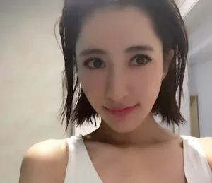 曲尼次仁性感生活照图片_6