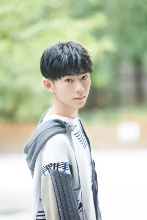 刘家祎青春阳光写真图片_3