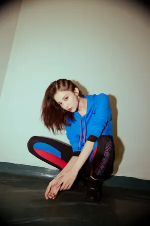 古力娜扎酷美元气写真图片_1