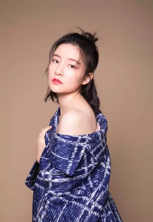 崔心心魅力性感写真图片