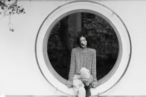 刘雯秋日唯美写真图片_4