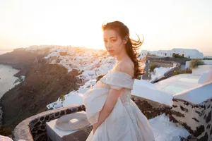 迪丽热巴婚纱性感写真图片_5