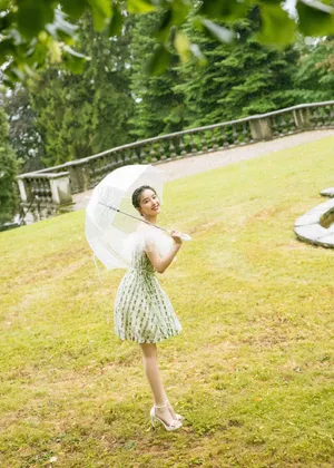 阚清子优雅性感写真图片_2