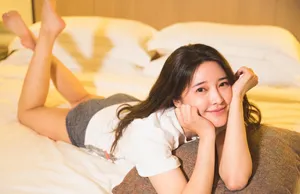 张璇清新素颜居家写真图片_7