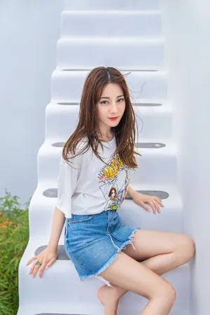 迪丽热巴活力小清新写真图片_2