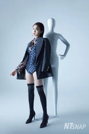 李子璇灵动优雅写真图片