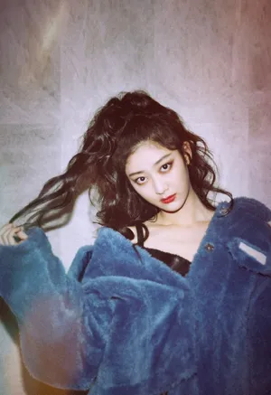 戚砚笛前卫摩登写真图片_1
