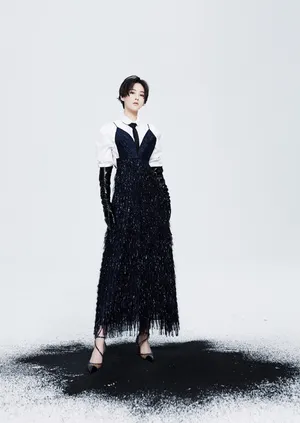 张馨予性感妩媚写真图片_5