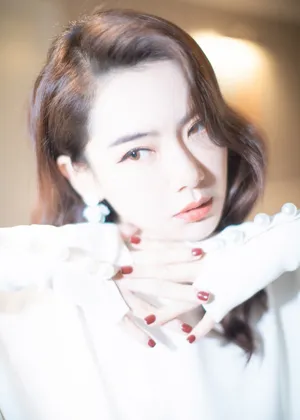 戚薇精致优雅写真图片_4
