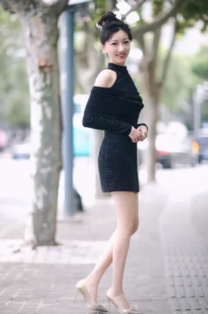 吴茉彤上海时装周甜美写真图片_3