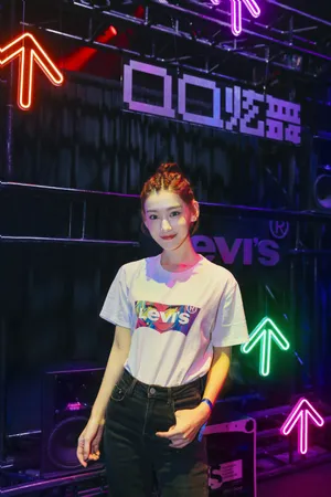 李沐宸时尚光影写真图片