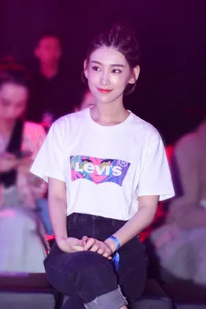 李沐宸时尚光影写真图片_2