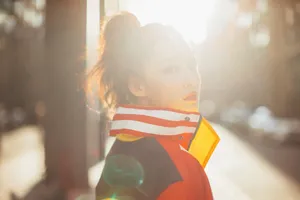 李沁酷美时尚街拍写真图片_7