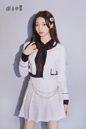 火箭少女101成团一周年写真图片_8