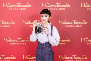 杨幂蜡像入驻上海杜莎高清图片_3