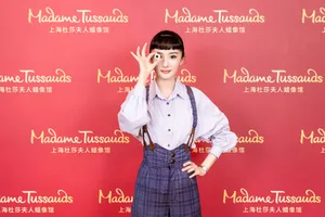 杨幂蜡像入驻上海杜莎高清图片_6