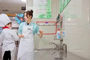 迪丽热巴《极限挑战》轻甜图片_13