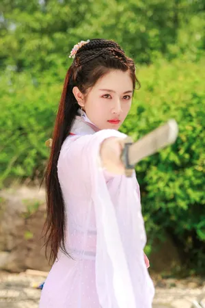 李兰迪粉嫩古装写真图片_6