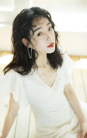 宣璐甜美养眼夏日写真图片_2