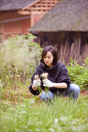 宋茜《向往的生活》甜美图片_2