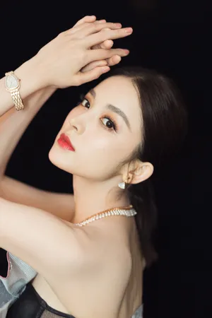 古力娜扎优雅时尚写真图片_8