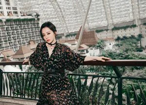 张靓颖清新靓丽写真图片_4
