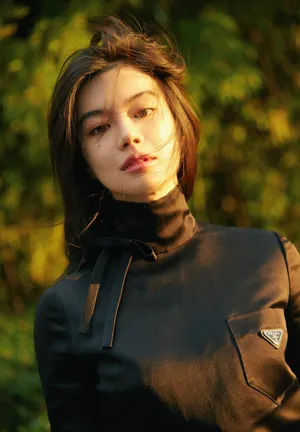 李蔓瑄酷感十足性感写真图片_2