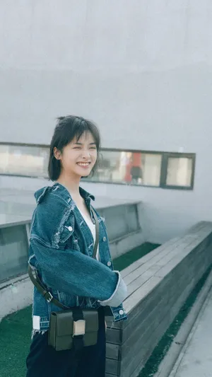 沈月清新甜美街拍图片_2