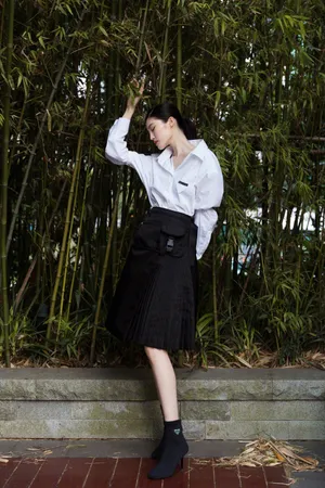 何穗优雅气质写真图片_3