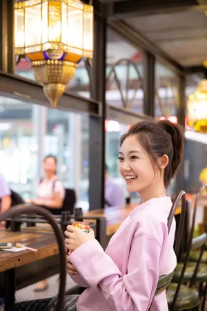 苗苗清新甜美写真图片_1