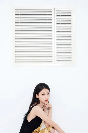 孙怡吊带裙性感写真图片_4
