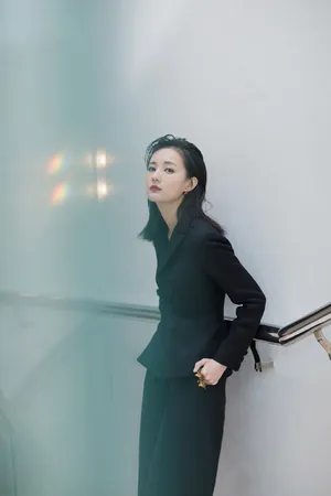 李一桐时尚大气活动写真图片_5