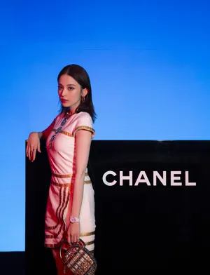 古力娜扎性感品牌活动图片_8