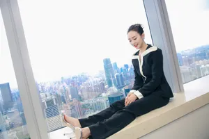 李纯性感干练写真图片_7
