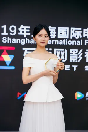 李婷婷性感活动照图片_8