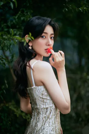 梁洁仙气甜美写真图片_5